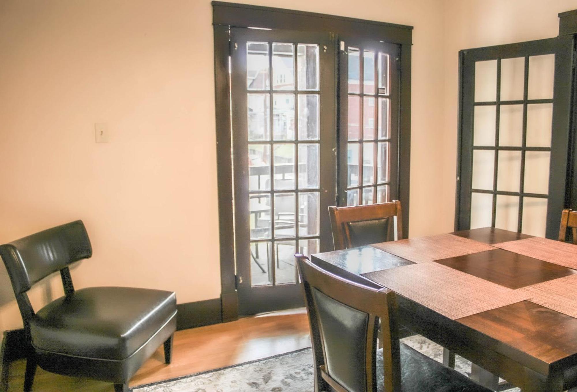 Comfy And Spacious 3 Bedroom - Easy City Access Pittsburgh Exteriör bild